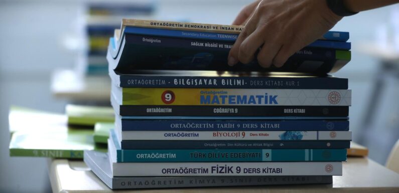 Kitap ve kırtasiye için fahiş fiyat talep eden okullara inceleme