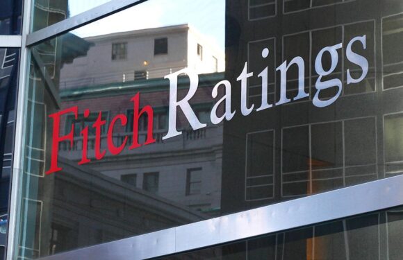 Fitch, İsrail’in kredi notunu düşürdü