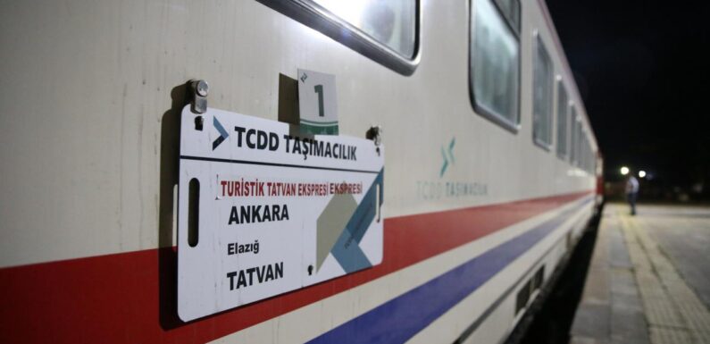 Turistik Tatvan Treni ikinci seferine çıkıyor