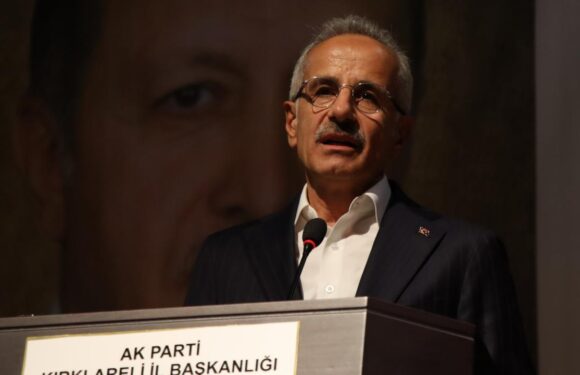 Bakan Uraloğlu: Kara yollarında karbon emisyonlarını azaltacak yatırımlar yapıyoruz