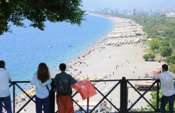 Antalya’da otellerin doluluk oranı yazı aratmıyor