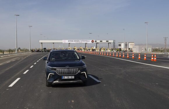 AydınDenizli Otoyolu’nun tamamı trafiğe açıldı