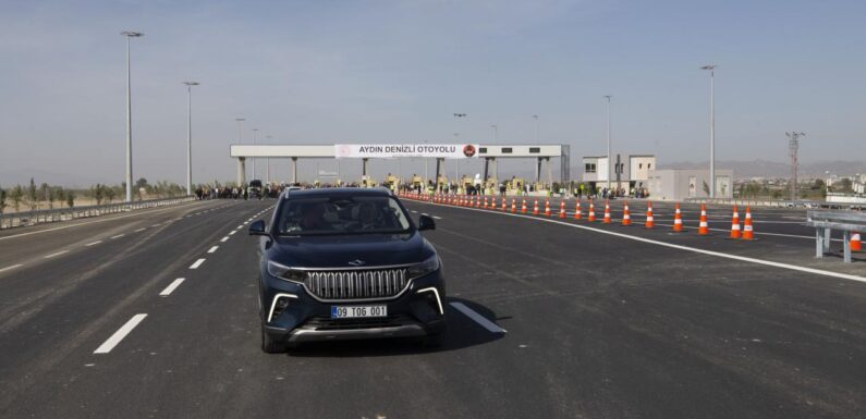 AydınDenizli Otoyolu’nun tamamı trafiğe açıldı