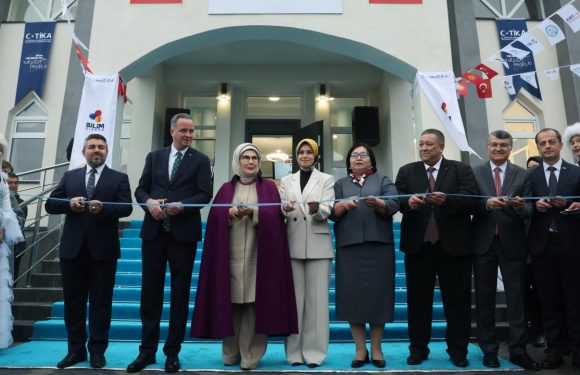 Emine Erdoğan, Bilim Bişkek İnovasyon Merkezi’nin açılışını yaptı