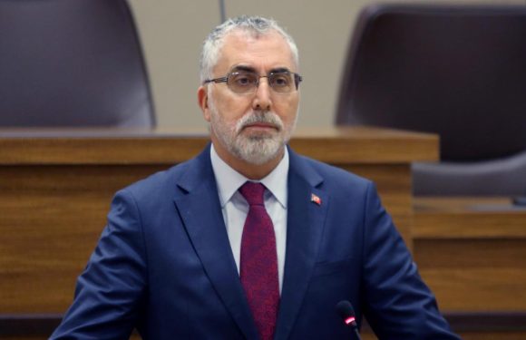 Bakan Işıkhan: SGK borcunu ödemeyen belediyeler faiziyle borçlarına borç katıyor