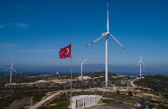 Türkiye’de 4 bin 360 türbinle rüzgardan enerji üretiliyor