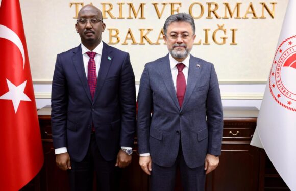 Bakan Yumaklı’dan Somali ile balıkçılık alanında iş birliği mesajı