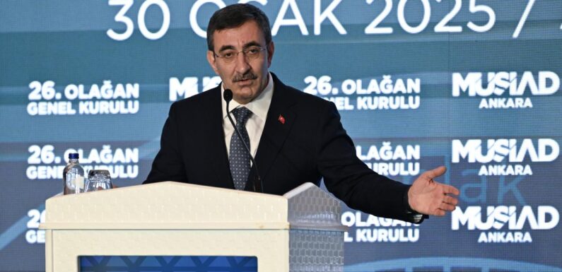 Cumhurbaşkanı Yardımcısı Yılmaz: Yıl sonunda enflasyon sorununu çözeceğiz