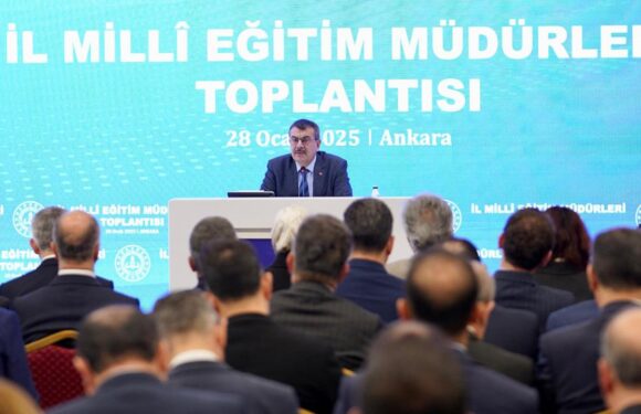 Bakan Tekin, 81 ilin milli eğitim müdürleriyle bir araya geldi