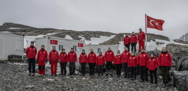 Antarktika Türk Bilimsel Araştırma Kampı’nda çalışmalar başladı