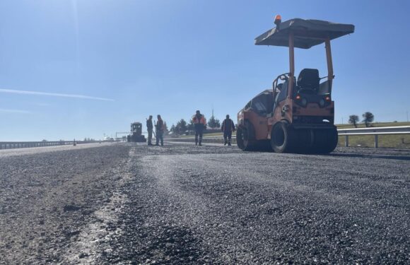 Deprem bölgesinde altyapı yatırımları hız kesmiyor