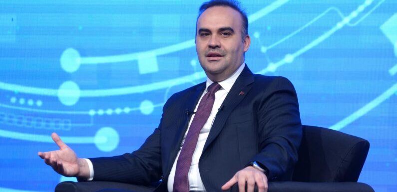 Bakan Kacır: Bu ay 2,5 milyar doların üzerinde yatırım ilanını paylaşacağız