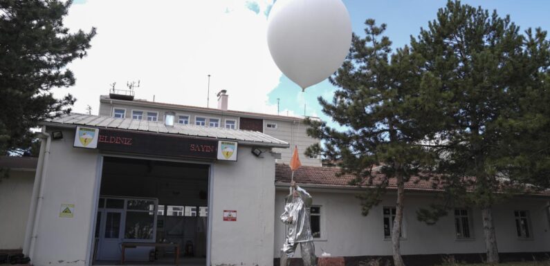 Meteoroloji balonları, uçuş güvenliğine katkı sağlıyor